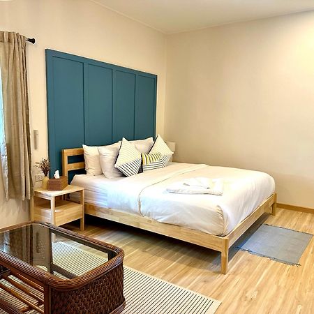ホテル Warm White Hua Hin House エクステリア 写真