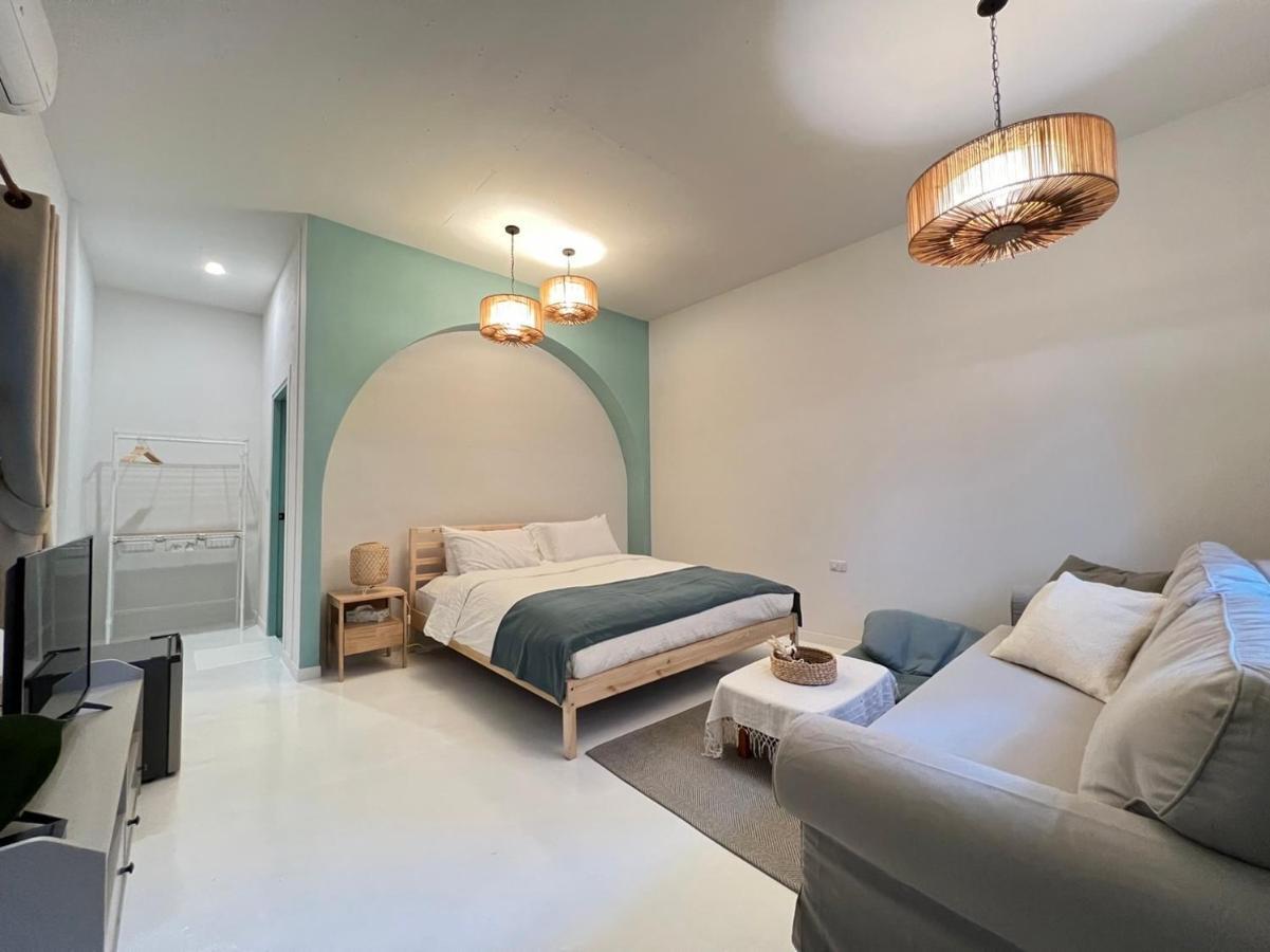 ホテル Warm White Hua Hin House エクステリア 写真