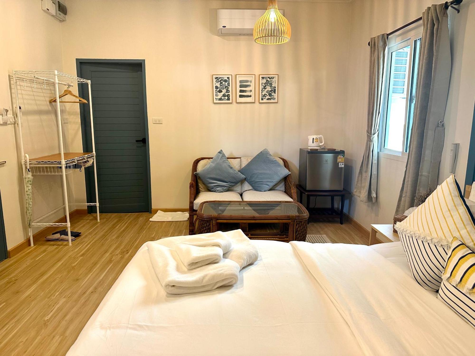ホテル Warm White Hua Hin House エクステリア 写真